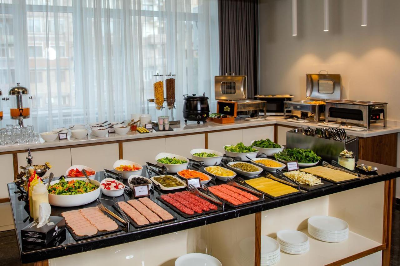Elysium Gallery Hotel Yerevan Ngoại thất bức ảnh