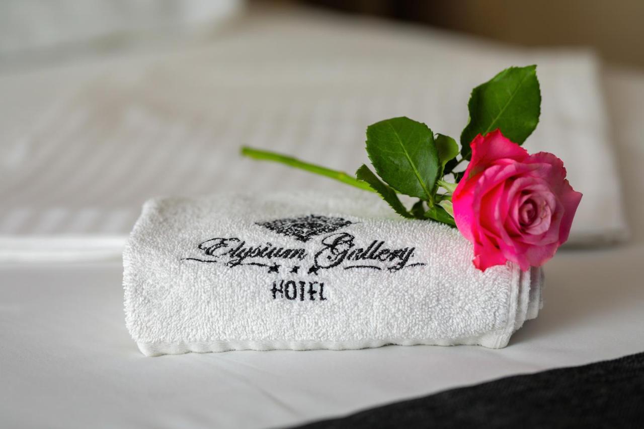 Elysium Gallery Hotel Yerevan Ngoại thất bức ảnh