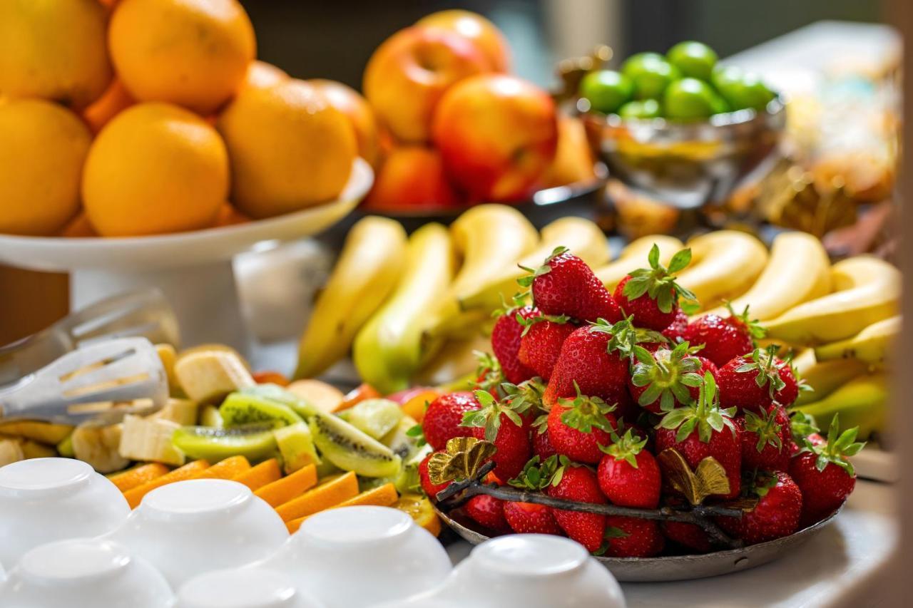 Elysium Gallery Hotel Yerevan Ngoại thất bức ảnh