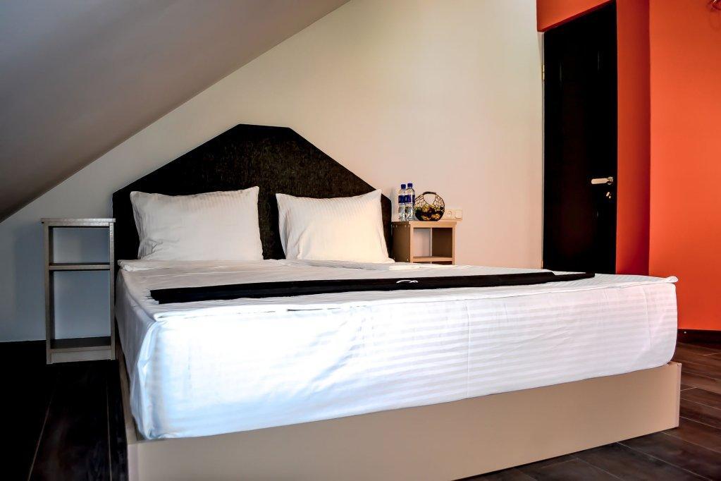 Elysium Gallery Hotel Yerevan Ngoại thất bức ảnh