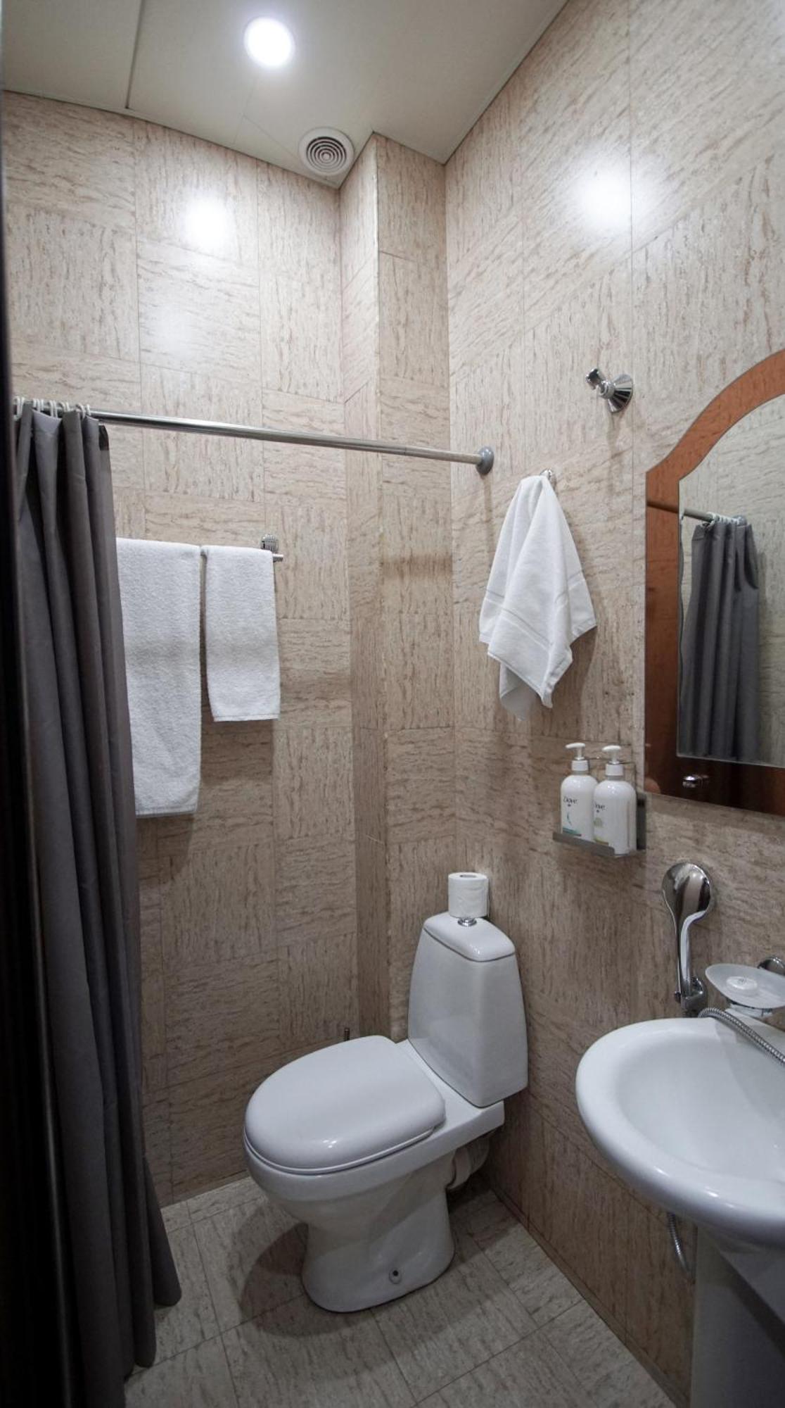 Elysium Gallery Hotel Yerevan Ngoại thất bức ảnh